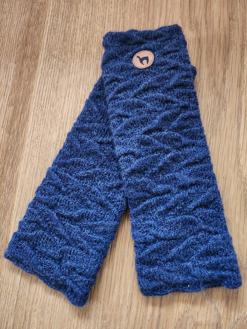 Pulwärmer aus 100% Baby Alpaka. Im Hofladen Alpaka Farm Anzengruber in Schlüßlberg oder im Online Shop erhältlich