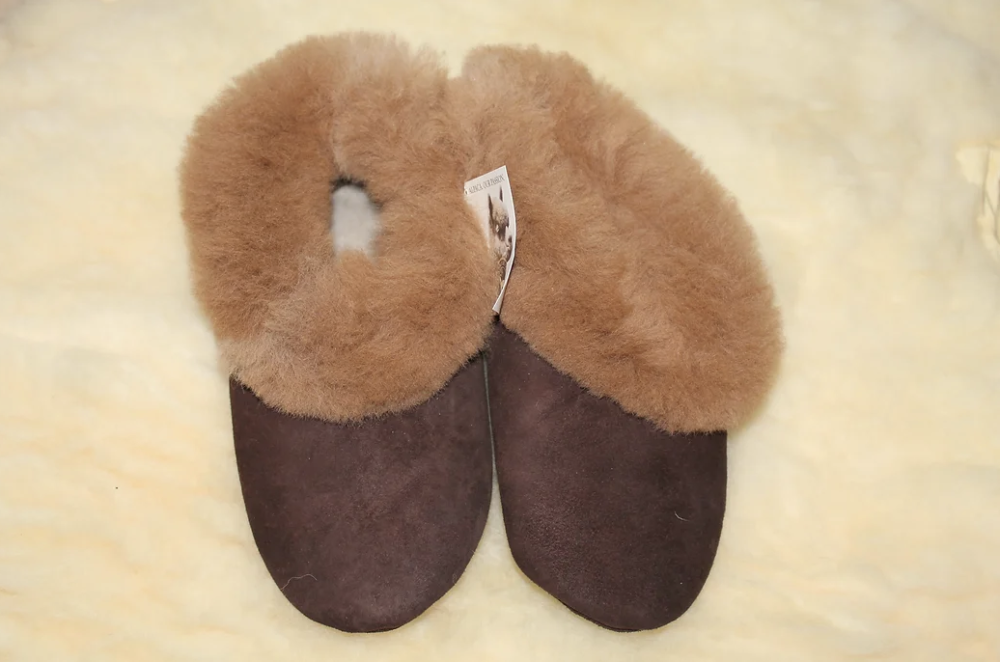 Alpakahofladen - Alpaka Shop - Alpaka Geschäft - Alpakakleidung - Alpakasocken - Alpakahandschuhe - Fell Patschen