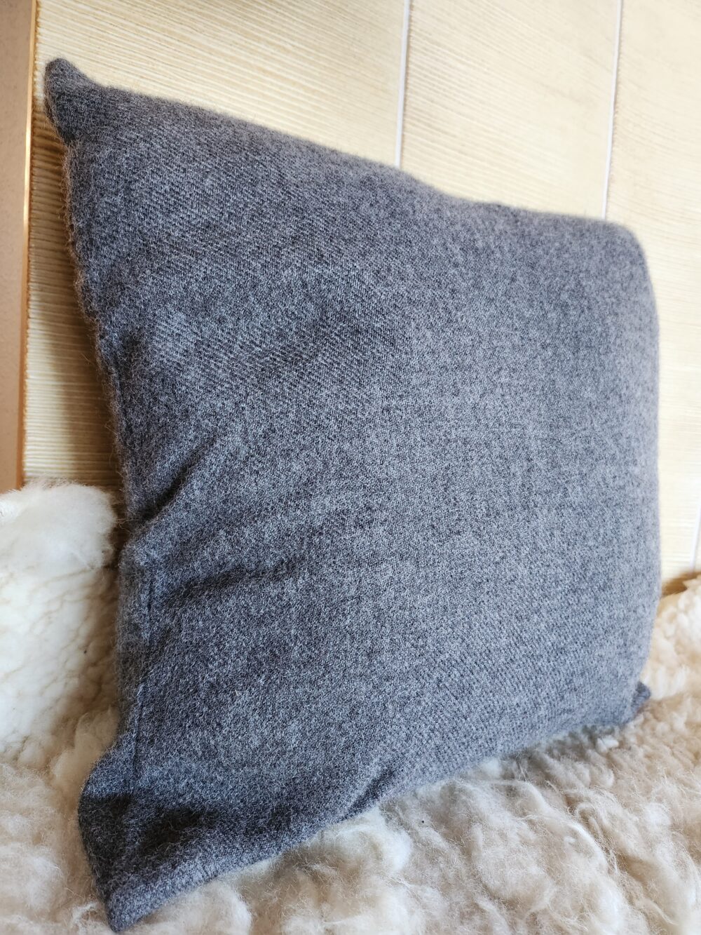 Wohnzimmerkissen aus Alpakawolle