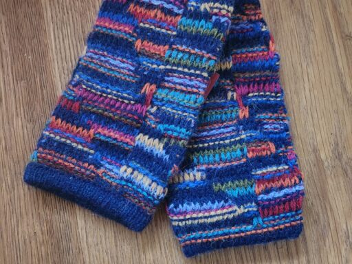 Pulwärmer aus 100% Baby Alpaka. Im Hofladen Alpaka Farm Anzengruber in Schlüßlberg oder im Online Shop erhältlich