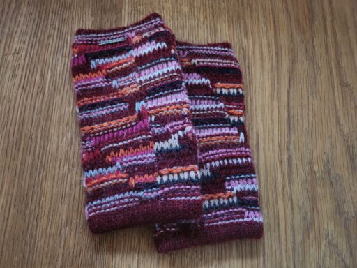 Pulwärmer aus 100% Baby Alpaka. Im Hofladen Alpaka Farm Anzengruber in Schlüßlberg oder im Online Shop erhältlich